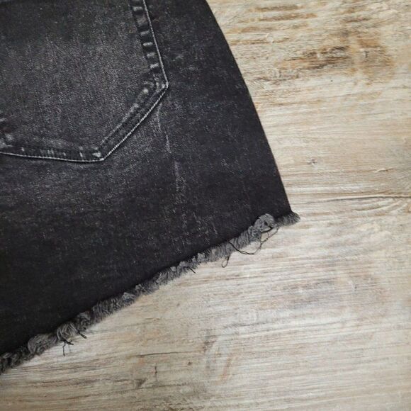 YMI High Rise Dream Fit Shorts Black Dark Wash Womens 11 / 30 Button Fly Denim - Picture 10 of 13
